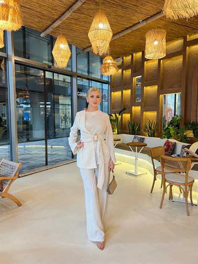 Nora Kemer Detaylı Takım - Ekru