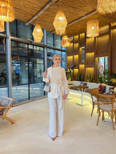 Nora Kemer Detaylı Takım - Ekru