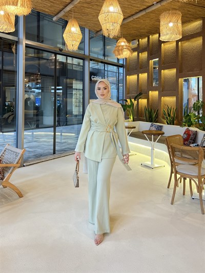 Nora Kemer Detaylı Takım - Yeşil  ÖN SİPARİŞ 