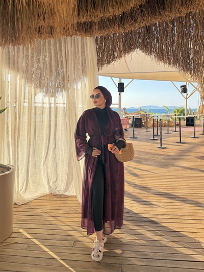 Nur Abaya-Mürdüm 
