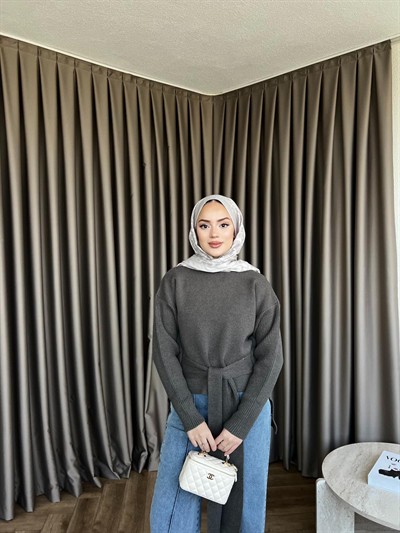 Ön Bağlamalı Triko Kazak Yeşil