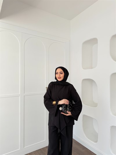 Pelin Broşlu Takım - Siyah