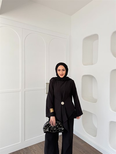 Pelin Broşlu Takım - Siyah