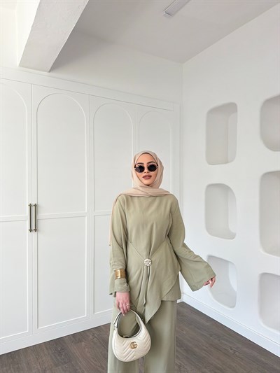 Pelin Broşlu Takım - Yeşil