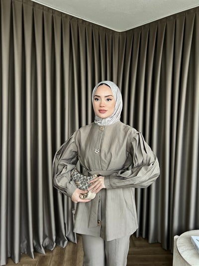 Rakkas Düğmeli Takım- Vizon (ÖN SİPARİŞ)