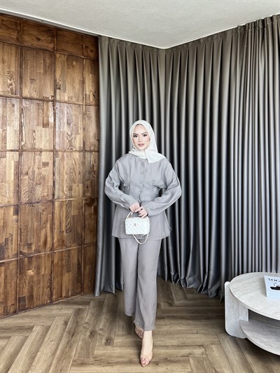 Rams Düğmeli Takım - Vizon ÖN SİPARİŞ 