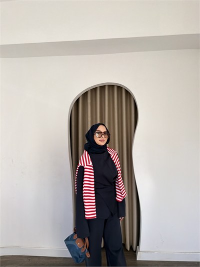 Rival Bağlamalı Takım - Laci
