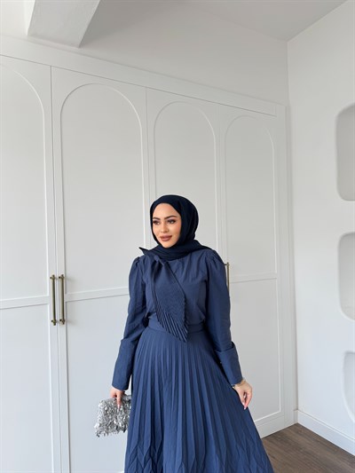 Swan Etekli Takım - Laci