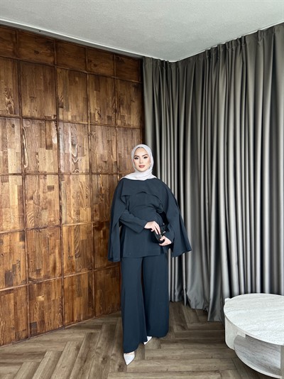 Tb - Beslan Pelerin Detaylı Takım - Antrasit