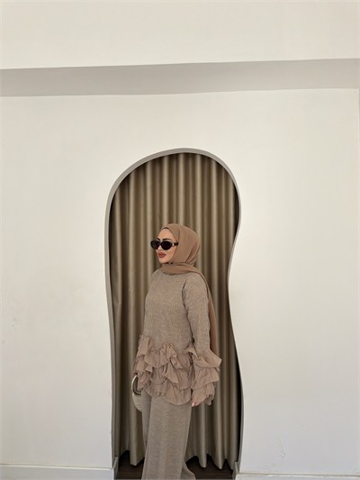 Tuna Triko Fırfır Takım - Vizon