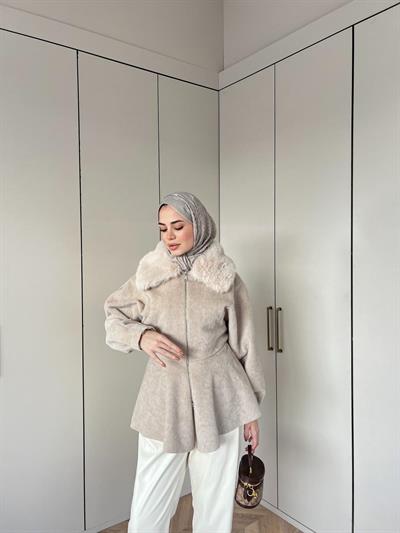 Uraz Kürk Detaylı Ceket - Bej