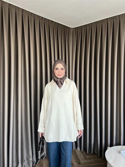 V Triko Kazak - Ekru