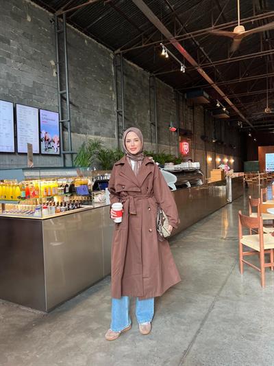 Yüsra Arka Düğmeli Trenç - Kahve