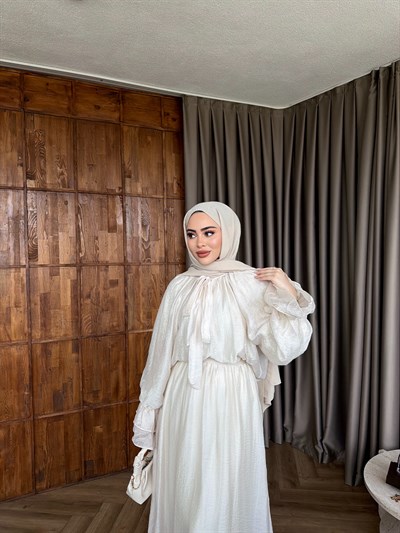 Yüsra Etekli Takım - Krem