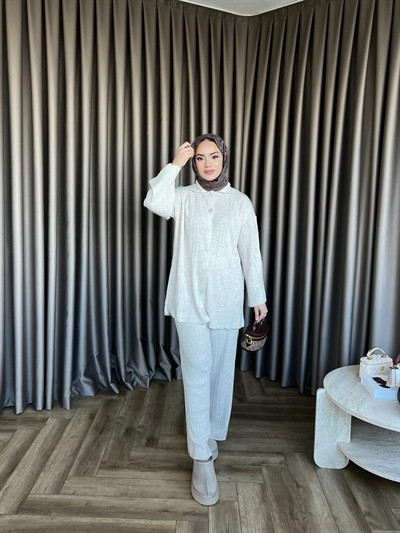 Zeyn Düğmeli Triko Takım - Beyaz