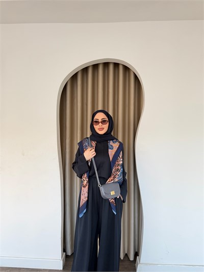 Zühre Oysh Takım - Laci