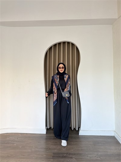 Zühre Oysh Takım - Laci