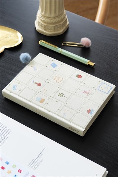 Matt Notebook 2027 Yılı B6 Keten Haftalık Ajanda - 12 Aylık