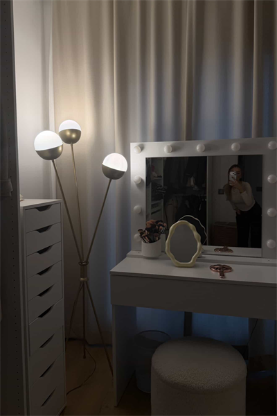 Pin 3lü Eskitme Boyalı Glop Cam Lambader