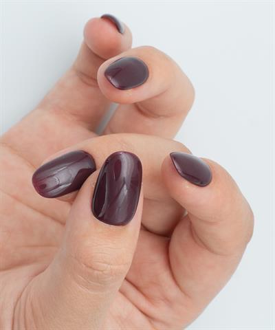 Cherry Red Protez Jel Takma Tırnak - El Yapımı Kalıcı Oje Nail Art - NC167