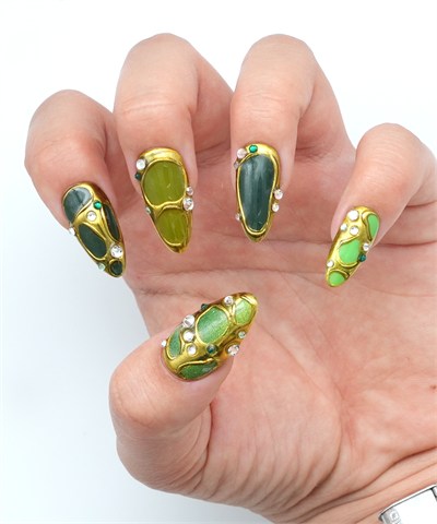 Fairy Leaves Protez Jel Takma Tırnak - El Yapımı Kalıcı Oje Nail Art Gold Chrome - NC104