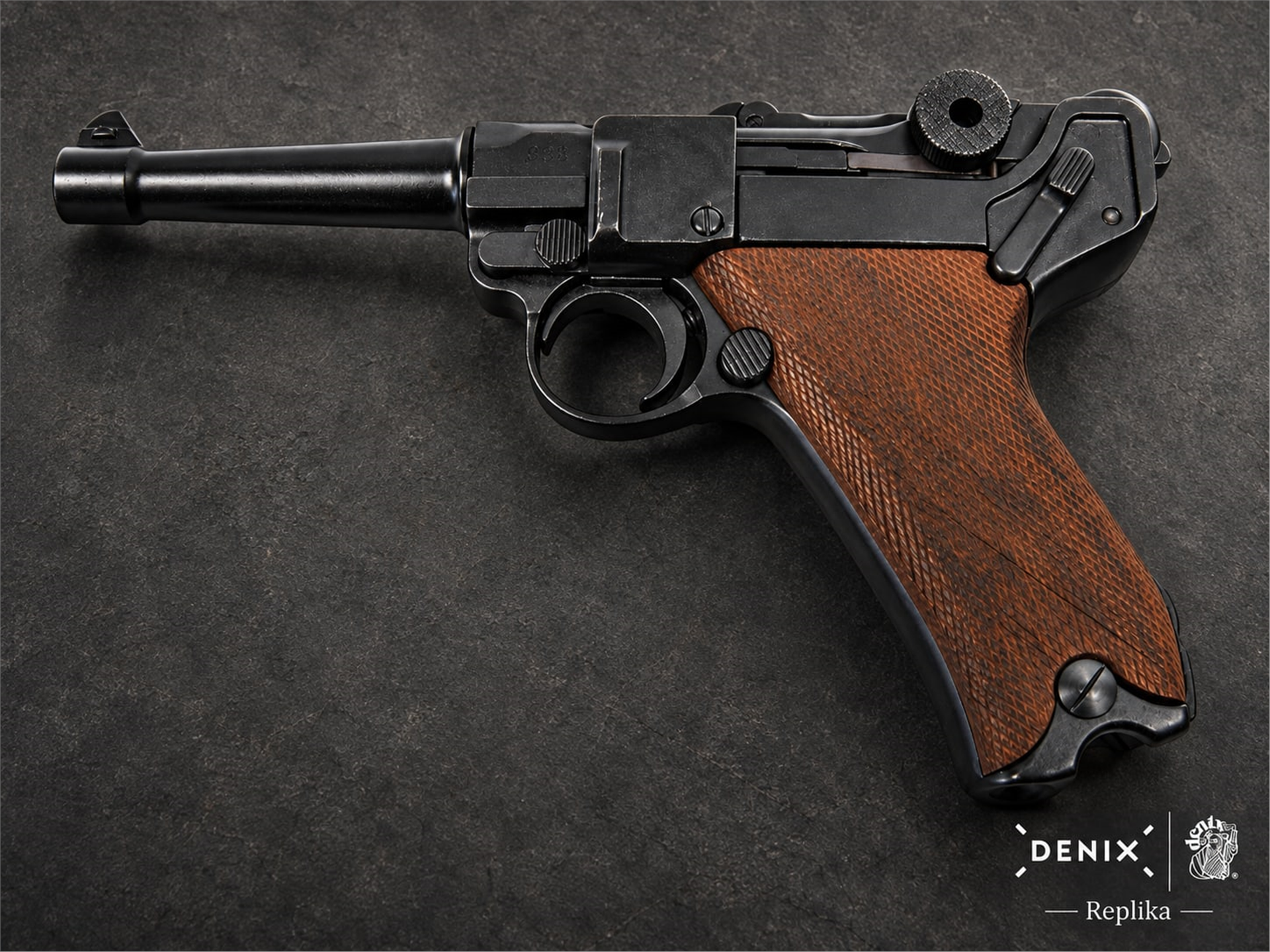 Denix Parabellum Luger P08 M-1143 ahşap metal dekoratif tabanca replikası ve çıkarılabilir replika şarjör tam görünüm