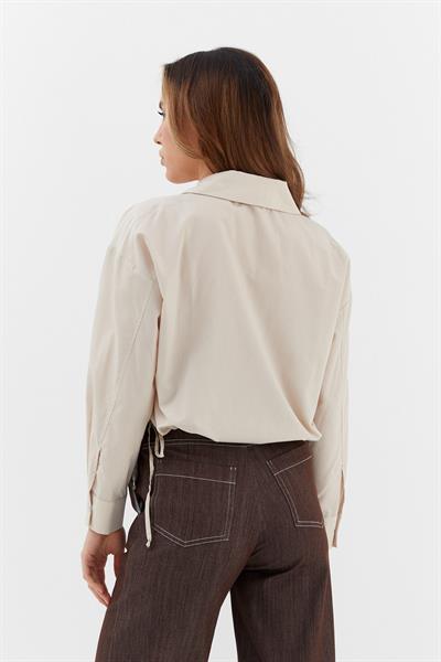Alttan Bağcıklı Poplin Gömlek  Bej