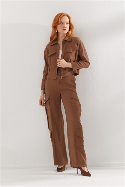 Cep Detaylı Fermuarlı Takım Kahverengi