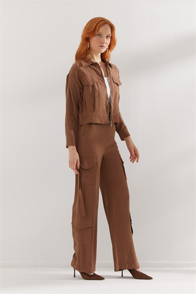 Cep Detaylı Fermuarlı Takım Kahverengi