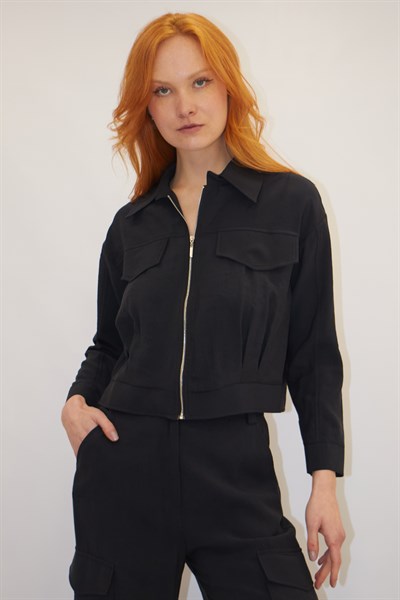 Cep Detaylı Fermuarlı Takım Siyah