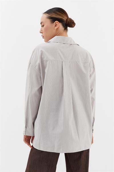 Çizgili Taş Detaylı Oversize Gömlek Vizon