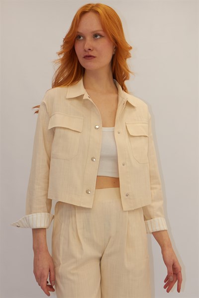 Kolları Çizgi Detaylı Takım Bej