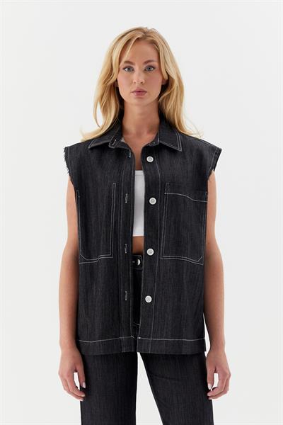 Süs Cep Dikişli Slim Yelek Siyah
