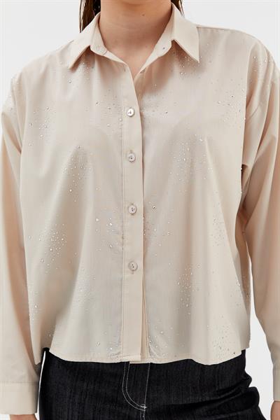 Yoğun Serpme Taşlı Poplin Gömlek Bej