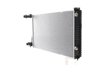 RADYATÖR OTOMATİK 675X445X32 AUDI A6 2.0 TFSI 05-11, 2.4 04-08, 2.8 FSI 08-11, 3.0 QUATTRO 04-06 