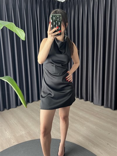 Siyah Saten Mini Elbise