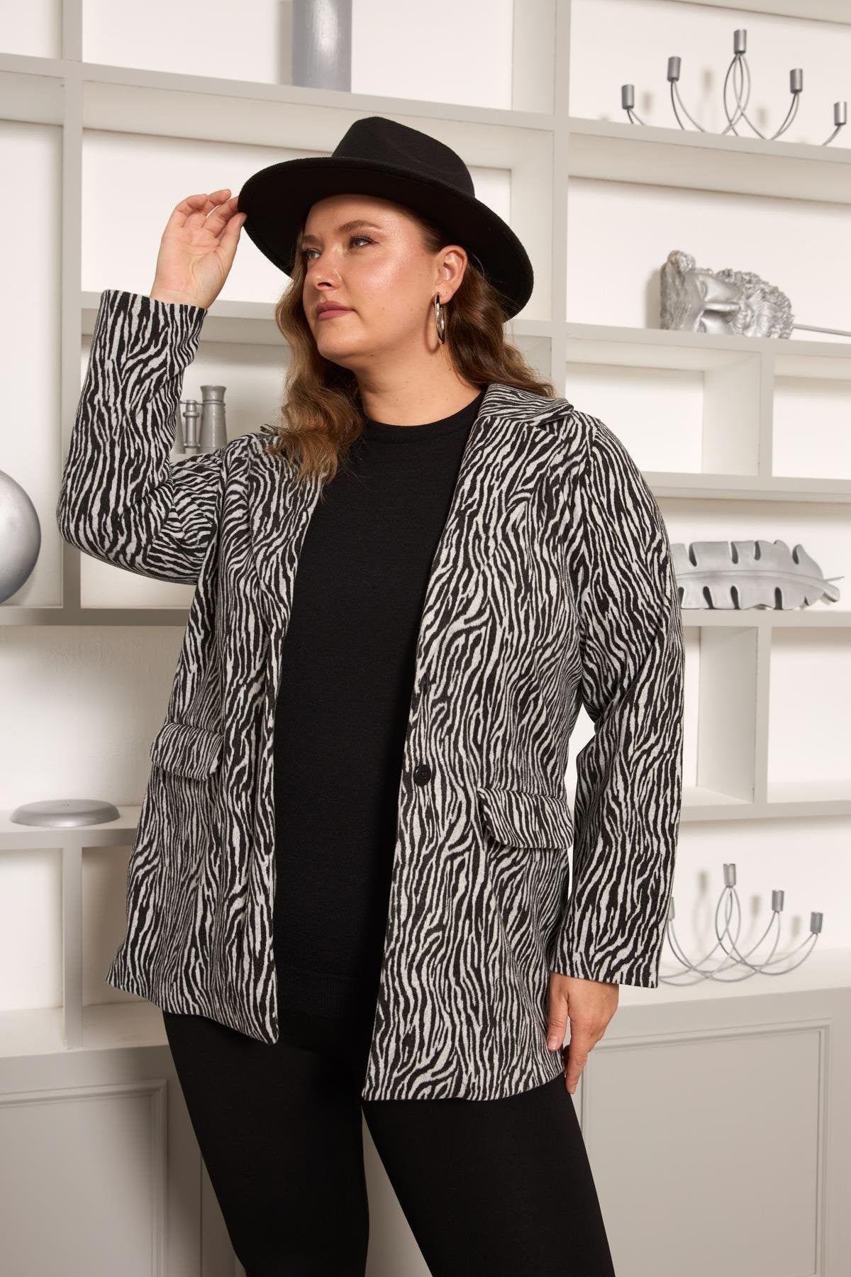 Zebra Desenli Büyük Beden Ceket Gri