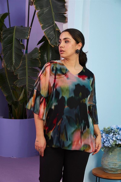 Batik Desenli Kol Piliseli Büyük Beden Siyah Bluz