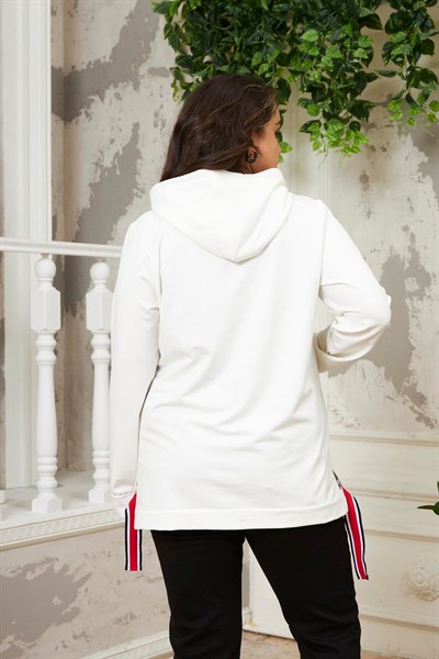 Nakışlı Büyük Beden Ekru Sweatshirt