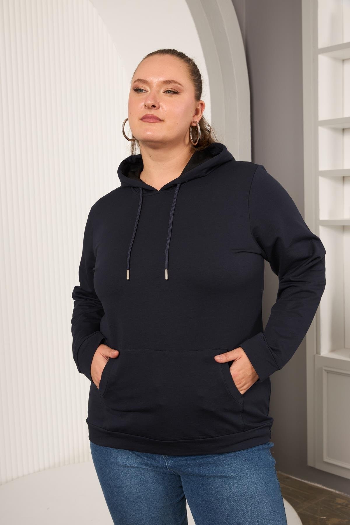 Kapşonlu Büyük Beden Lacivert Sweatshirt