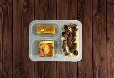 Pilav Üstü Et Kavurma Börek İrmik Tatlısı Menü 