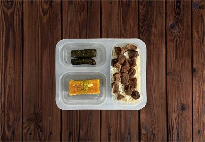 Pilav Üstü Et Kavurma Zeytinyağlı Sarma İrmik Tatlısı Menü 