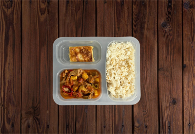 Tas Kebabı Pilav Börek Menü