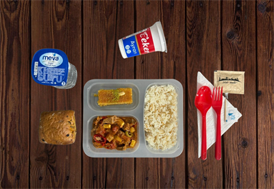 Tas Kebabı Pilav İrmik tatlılı Menü 