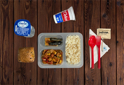 Tas Kebabı Pilav Börek Yaprak sarmalı Menü