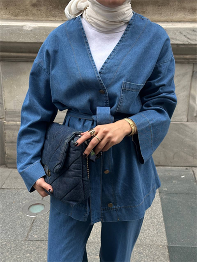  Kadın Düğmeli ve Kemerli Denim İkili Takım M61824 -  Açık Kot