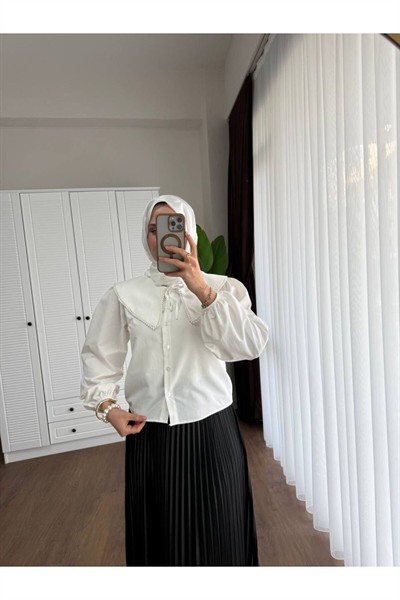 Kadın Etek Üstü Bebe Yaka İncili Beyaz Gömlek