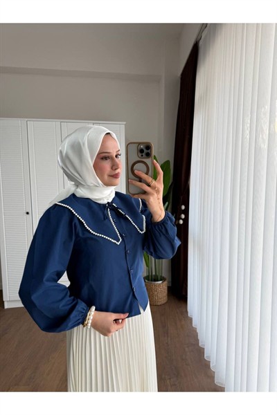 Kadın Etek Üstü Bebe Yaka İncili Lacivert Gömlek