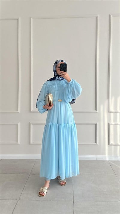 Kat Kat Büzgülü Kemer Detaylı Şifon Elbise - Bebe Mavisi