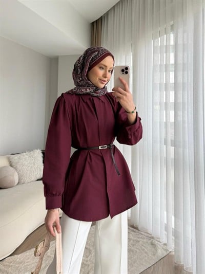 Omuz Volanlı Düğmeli Kemerli Tesettür Gömlek - Bordo